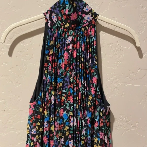 Milly pleated, black floral, halter neck with tie. Size S - Picture 3 of 4